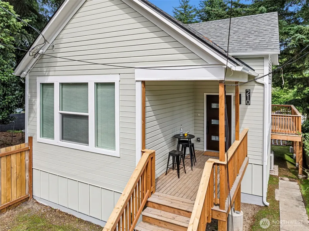 210 S Cambrian Avenue Bremerton WA 98312