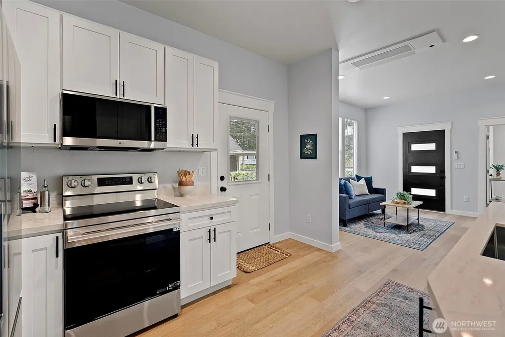 210 S Cambrian Avenue Bremerton WA 98312