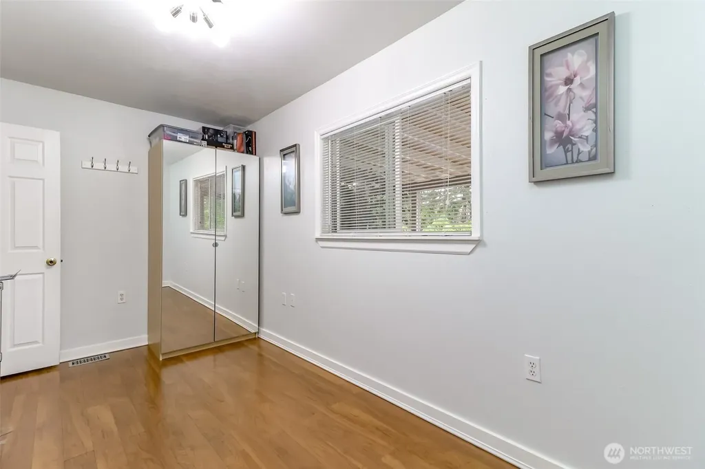 98 31st Avenue Milton WA 98354