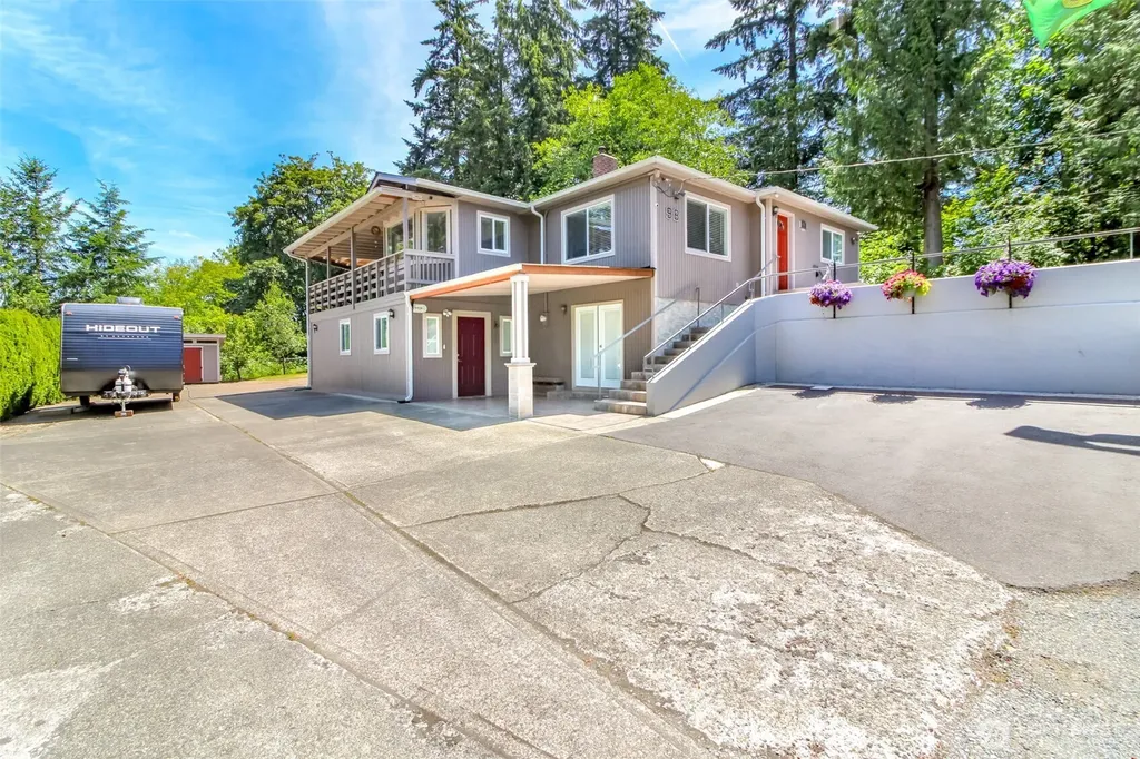 98 31st Avenue Milton WA 98354