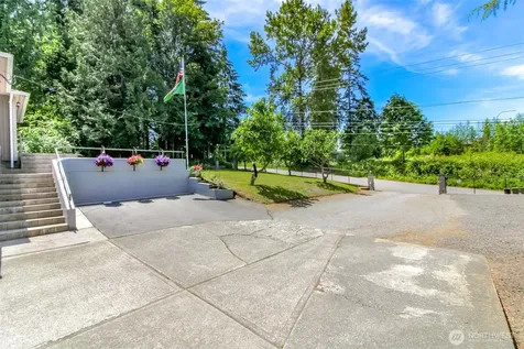98 31st Avenue Milton WA 98354