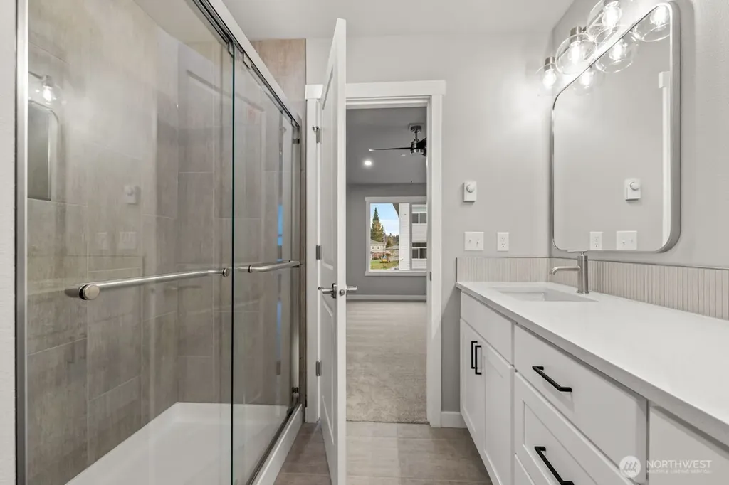 16823 Alder Way Lynnwood WA 98037