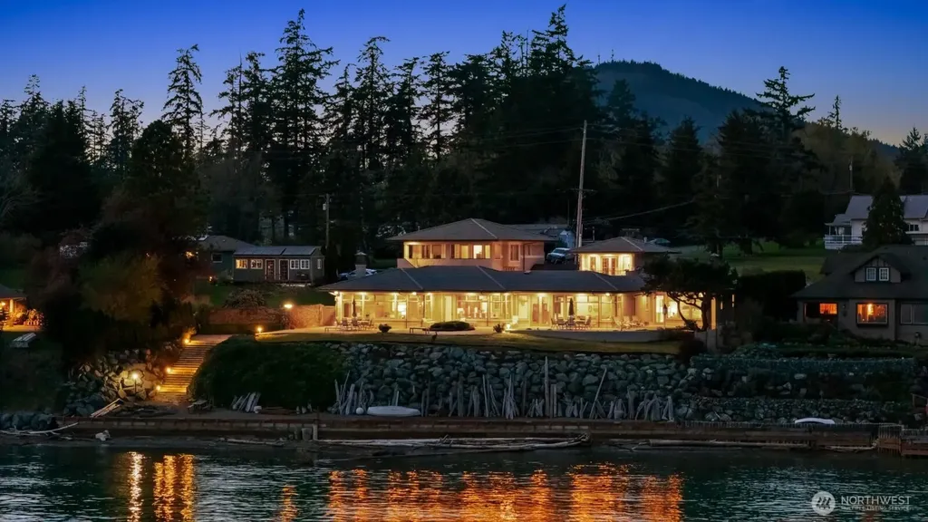15283 Gibralter Road Anacortes WA 98221