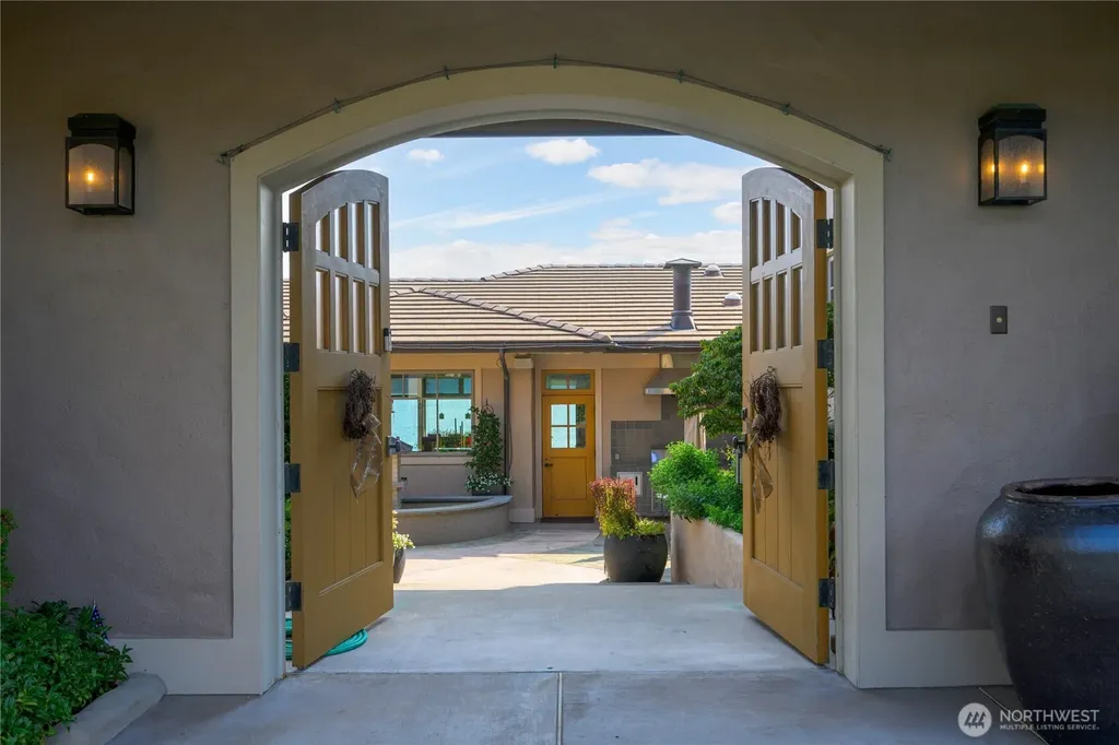 15283 Gibralter Road Anacortes WA 98221