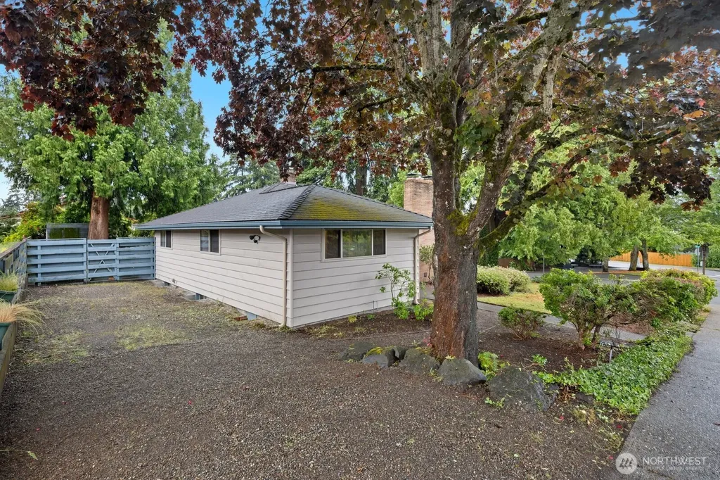 1711 52nd Street SE Everett WA 98203