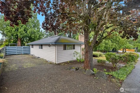 1711 52nd Street SE Everett WA 98203
