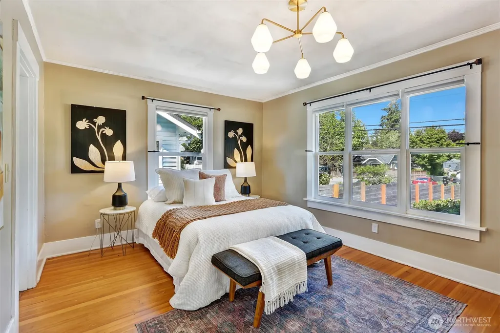 10327 Stone Avenue N Seattle WA 98133