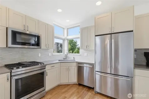 316 NW 41st Street Seattle WA 98107