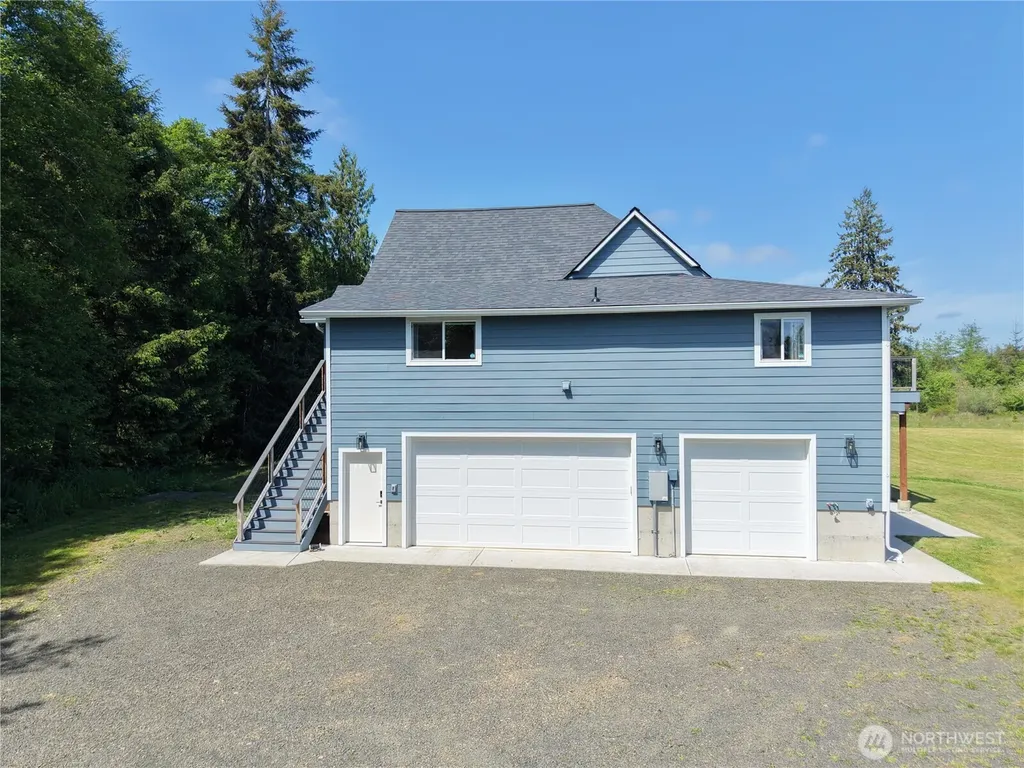 1518 Ocean Beach Road Hoquiam WA 98550
