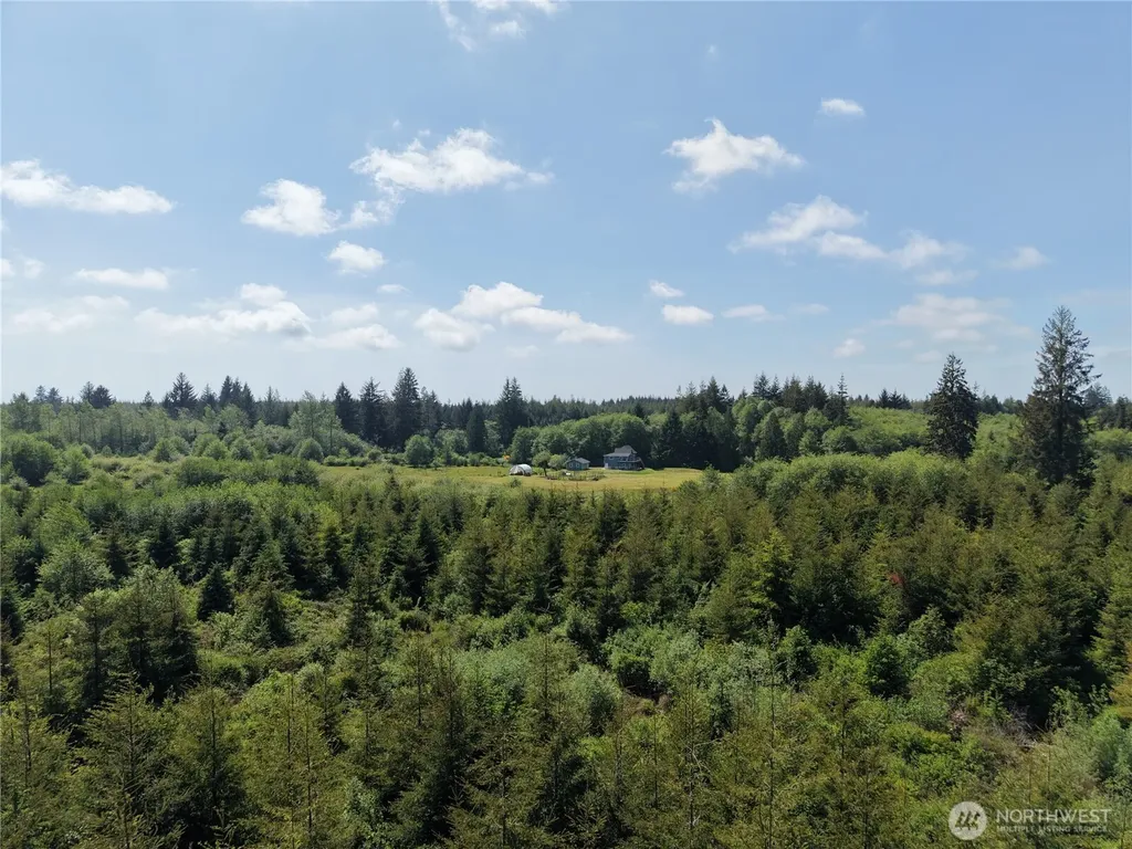 1518 Ocean Beach Road Hoquiam WA 98550