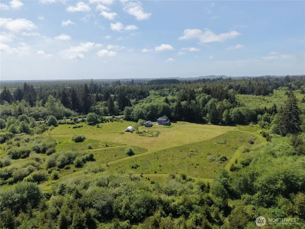 1518 Ocean Beach Road Hoquiam WA 98550