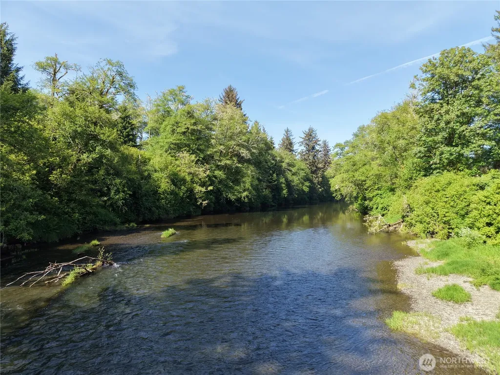 1518 Ocean Beach Road Hoquiam WA 98550