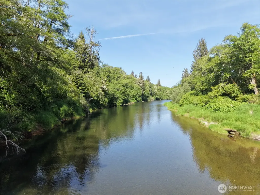 1518 Ocean Beach Road Hoquiam WA 98550