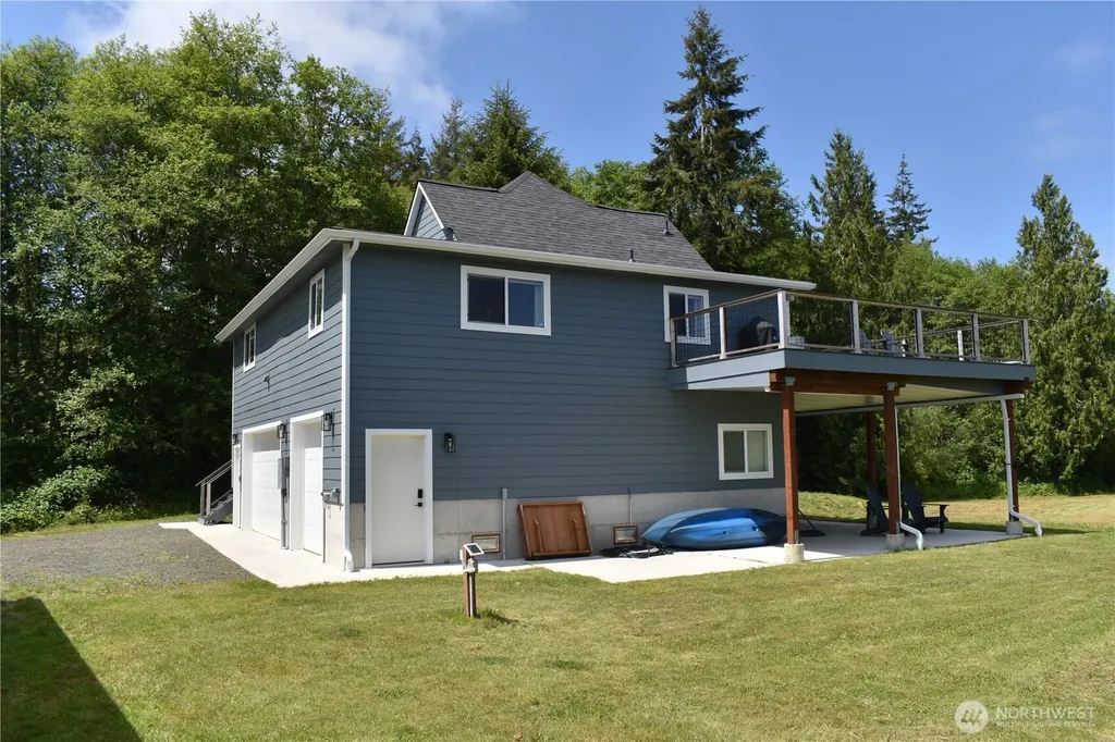 1518 Ocean Beach Road Hoquiam WA 98550