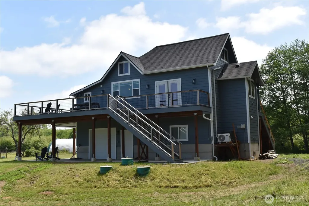 1518 Ocean Beach Road Hoquiam WA 98550