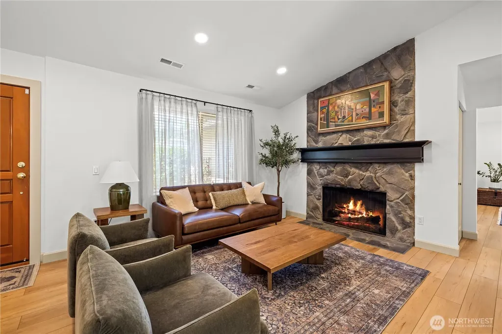 16516 133rd Place SE Renton WA 98058