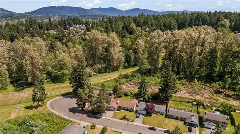 16516 133rd Place SE Renton WA 98058
