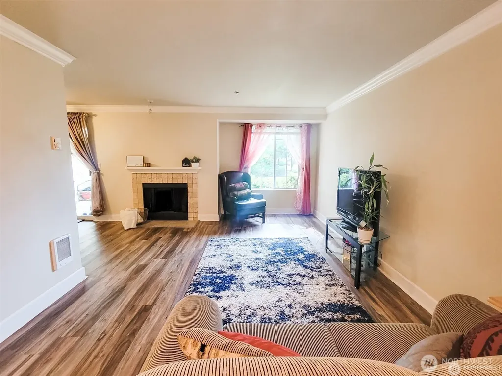 1835 S 286th Lane Federal Way WA 98003