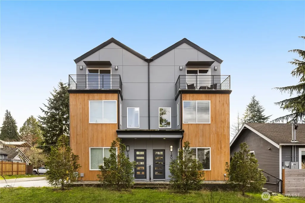 1407 N 103rd Street Seattle WA 98133