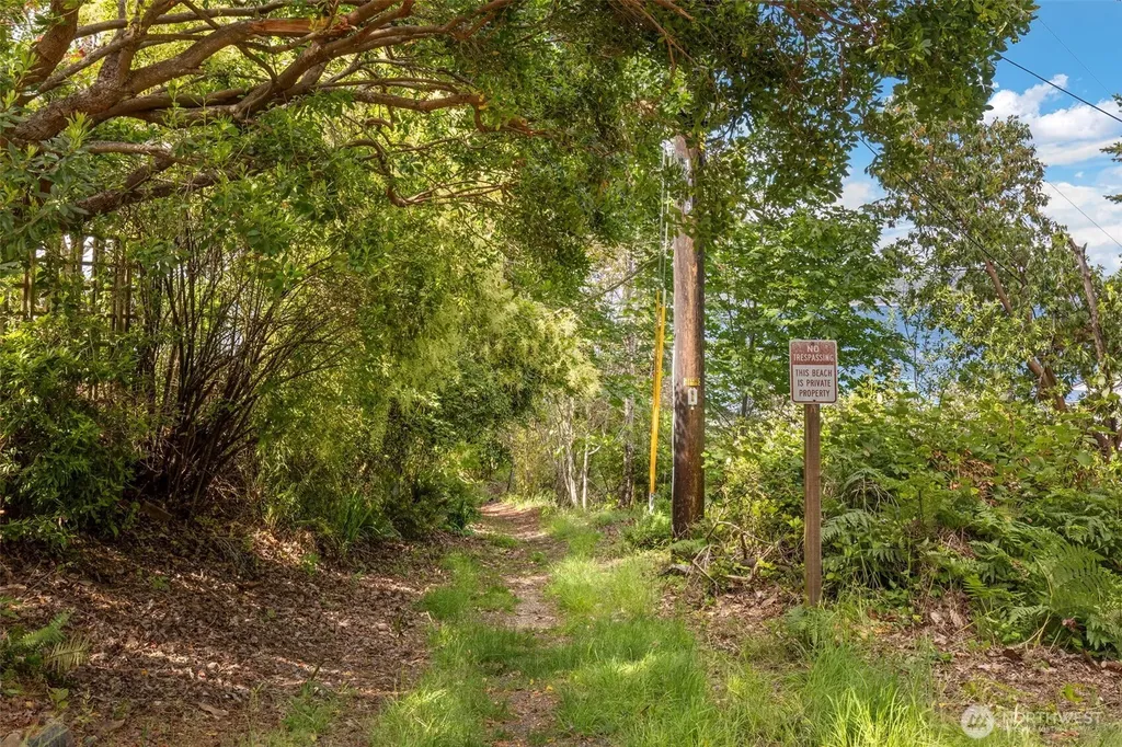 14358 NW Rhoda Lane Seabeck WA 98380