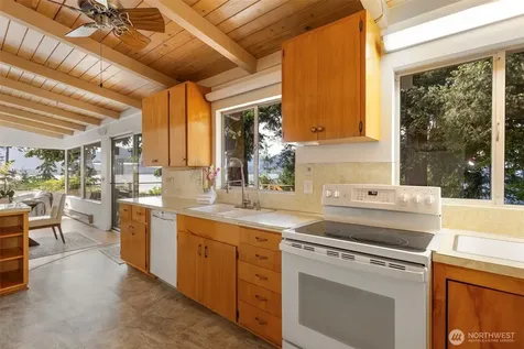 14358 NW Rhoda Lane Seabeck WA 98380