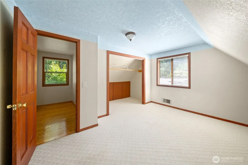 211 E Aycliffe Drive Shelton WA 98584