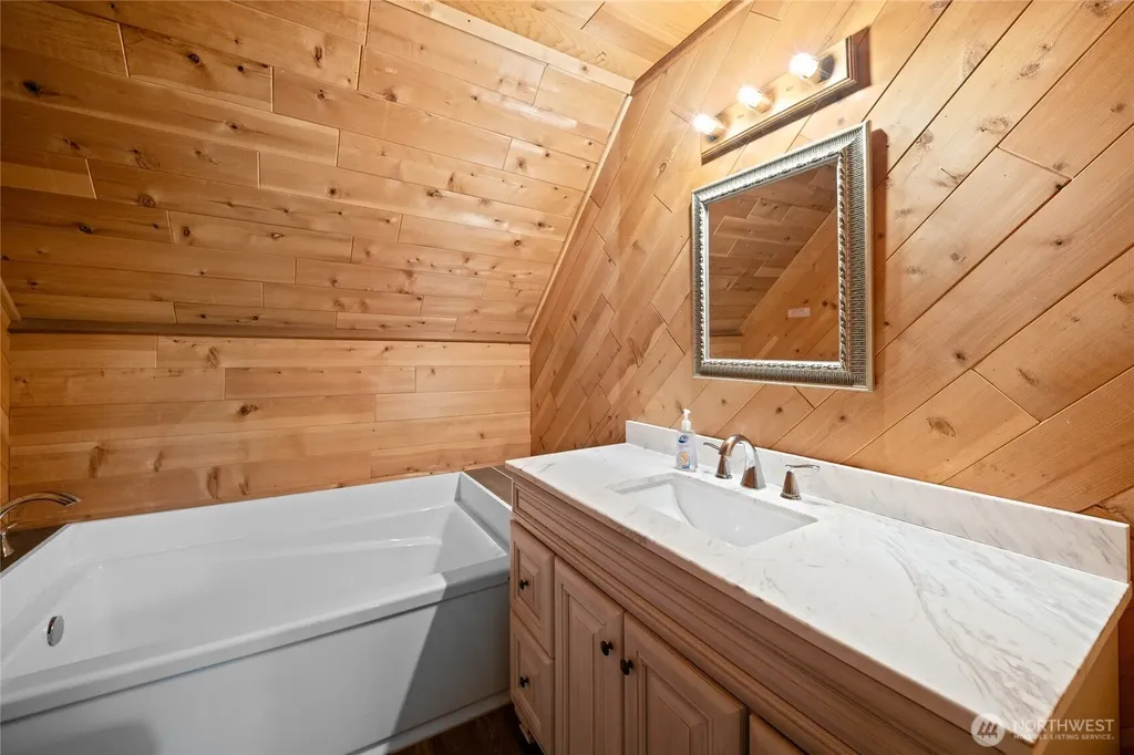 211 E Aycliffe Drive Shelton WA 98584
