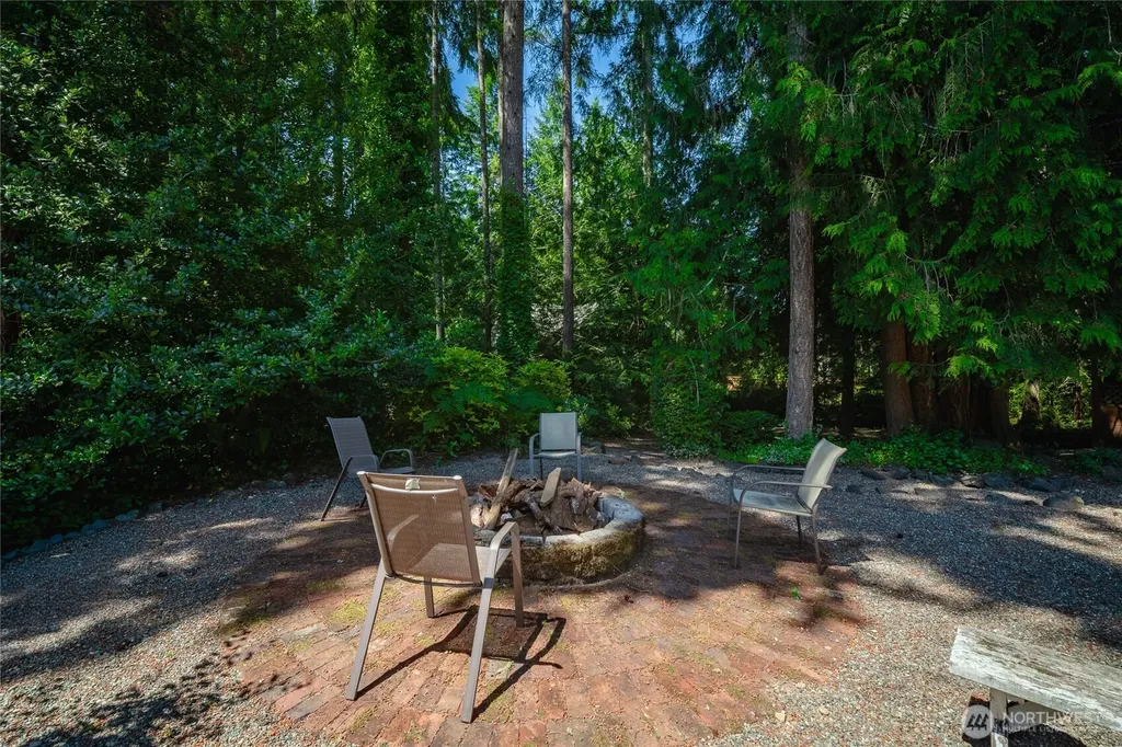 211 E Aycliffe Drive Shelton WA 98584