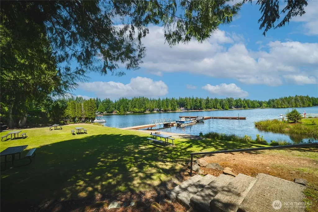 211 E Aycliffe Drive Shelton WA 98584