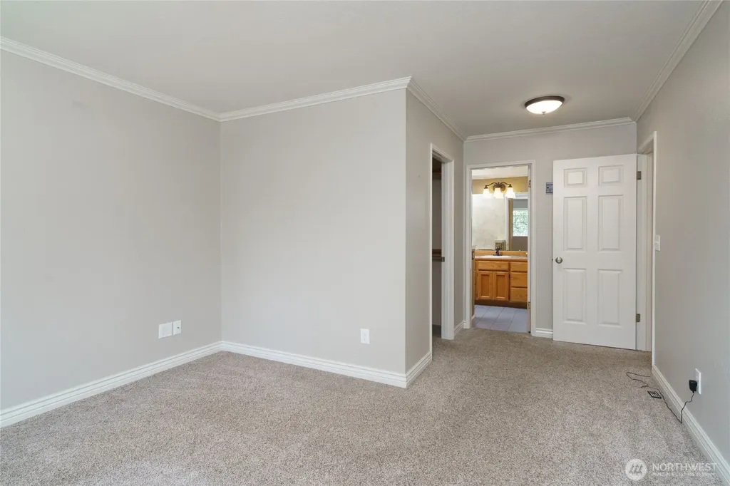 2003 Woodridge Avenue Mount Vernon WA 98273