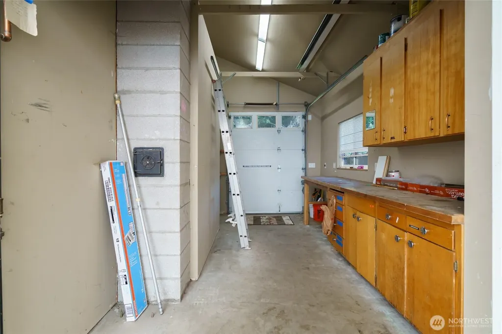 2003 Woodridge Avenue Mount Vernon WA 98273