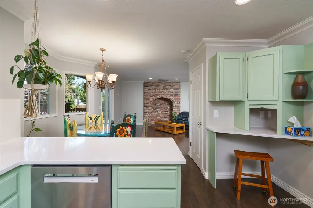 2003 Woodridge Avenue Mount Vernon WA 98273