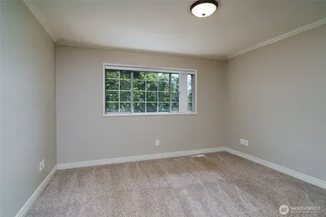 2003 Woodridge Avenue Mount Vernon WA 98273