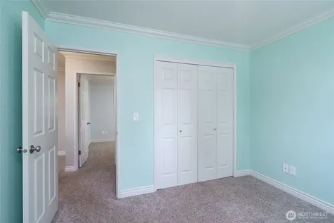 2003 Woodridge Avenue Mount Vernon WA 98273