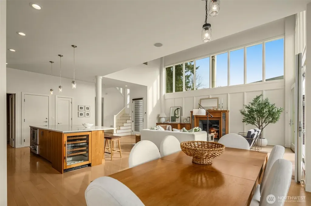 6007 Hazelwood Lane SE Bellevue WA 98006