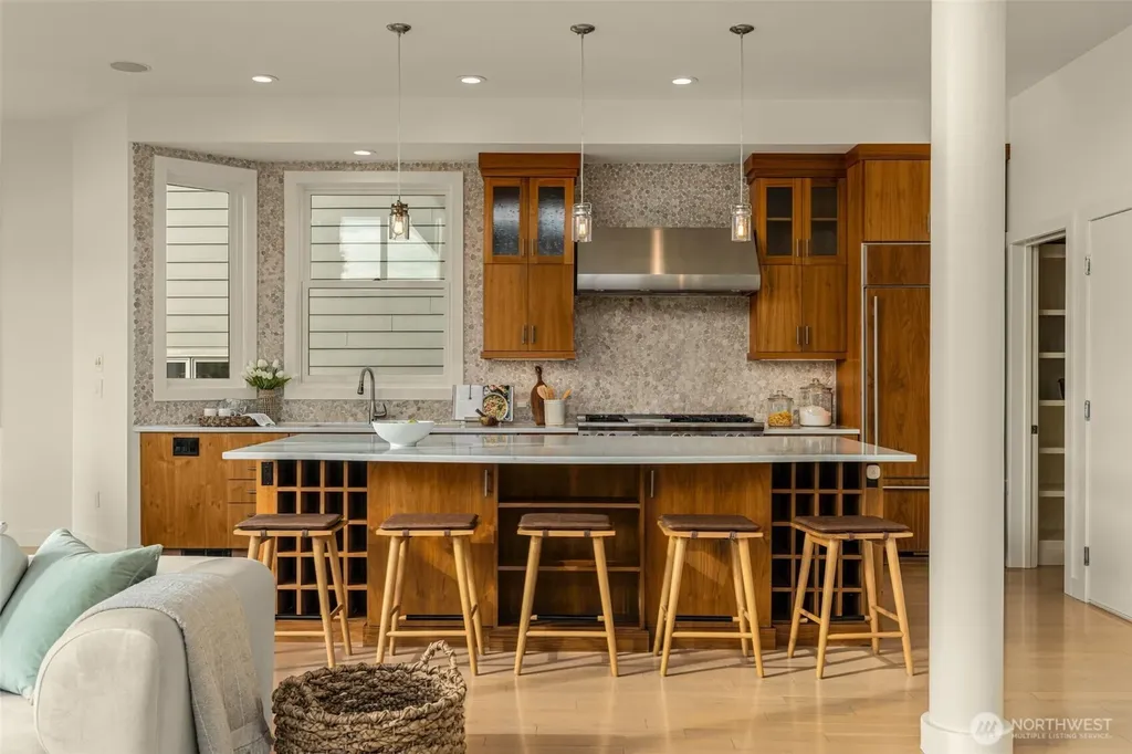 6007 Hazelwood Lane SE Bellevue WA 98006