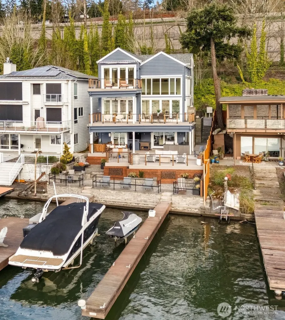 6007 Hazelwood Lane SE Bellevue WA 98006