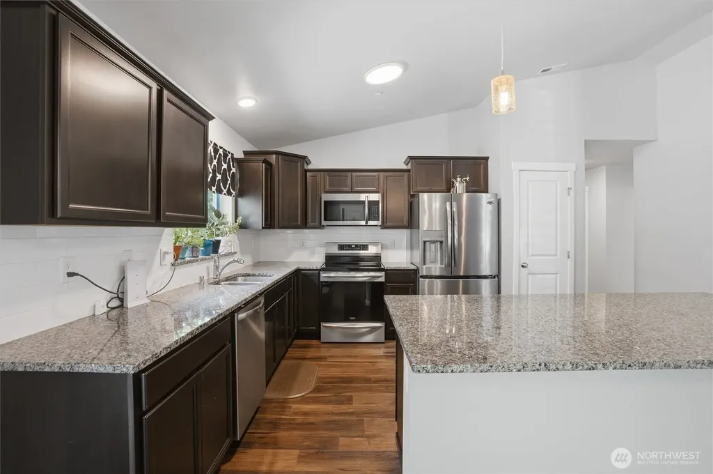 7219 182nd Avenue Ct NW Vaughn WA 98394