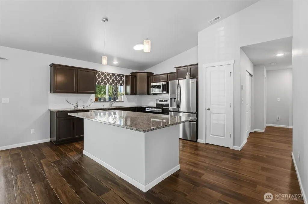 7219 182nd Avenue Ct NW Vaughn WA 98394