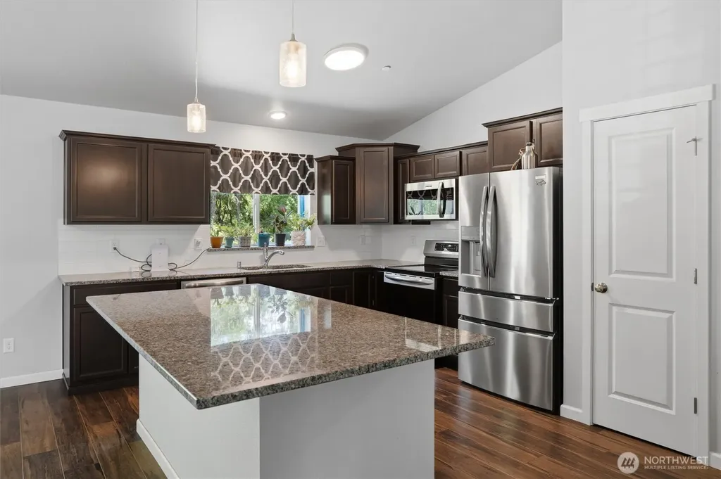 7219 182nd Avenue Ct NW Vaughn WA 98394