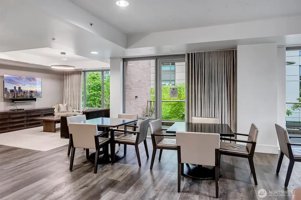 910 Lenora Street Seattle WA 98121