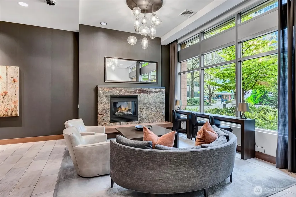 910 Lenora Street Seattle WA 98121