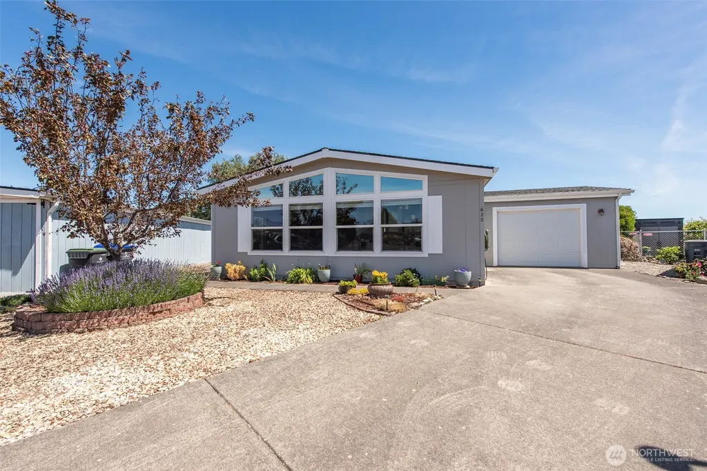 622 N Seventh Avenue Sequim WA 98382