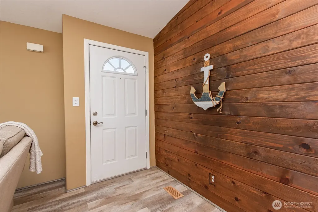 622 N Seventh Avenue Sequim WA 98382