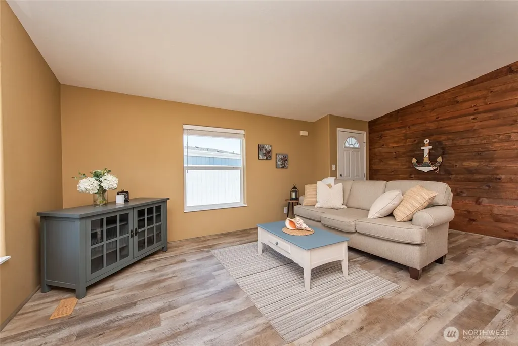 622 N Seventh Avenue Sequim WA 98382