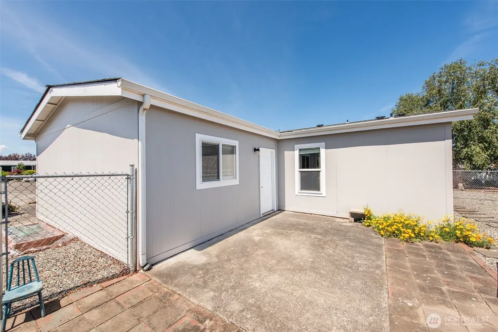 622 N Seventh Avenue Sequim WA 98382