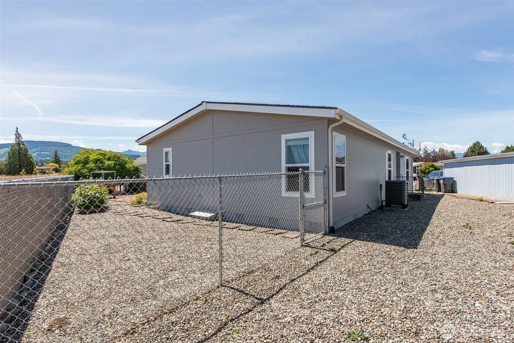 622 N Seventh Avenue Sequim WA 98382