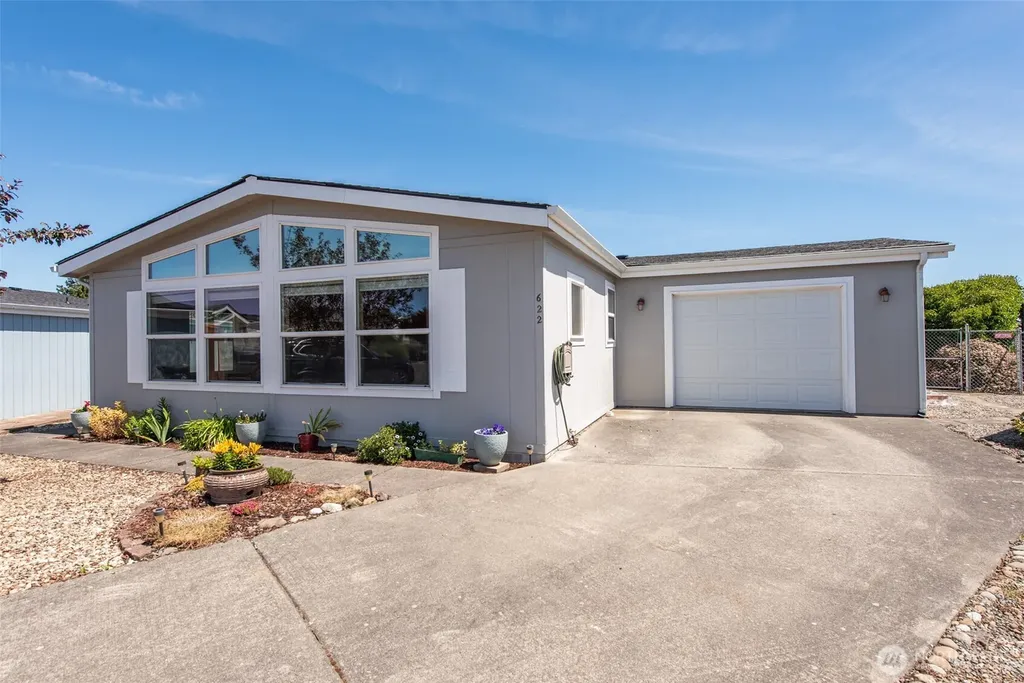 622 N Seventh Avenue Sequim WA 98382