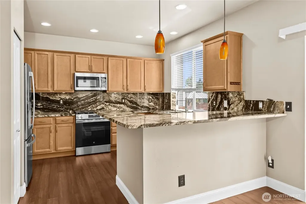 16216 23rd St E Lake Tapps WA 98391