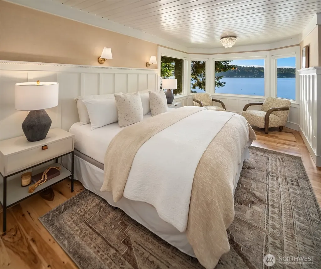 10157 SW 263 Street Vashon WA 98070